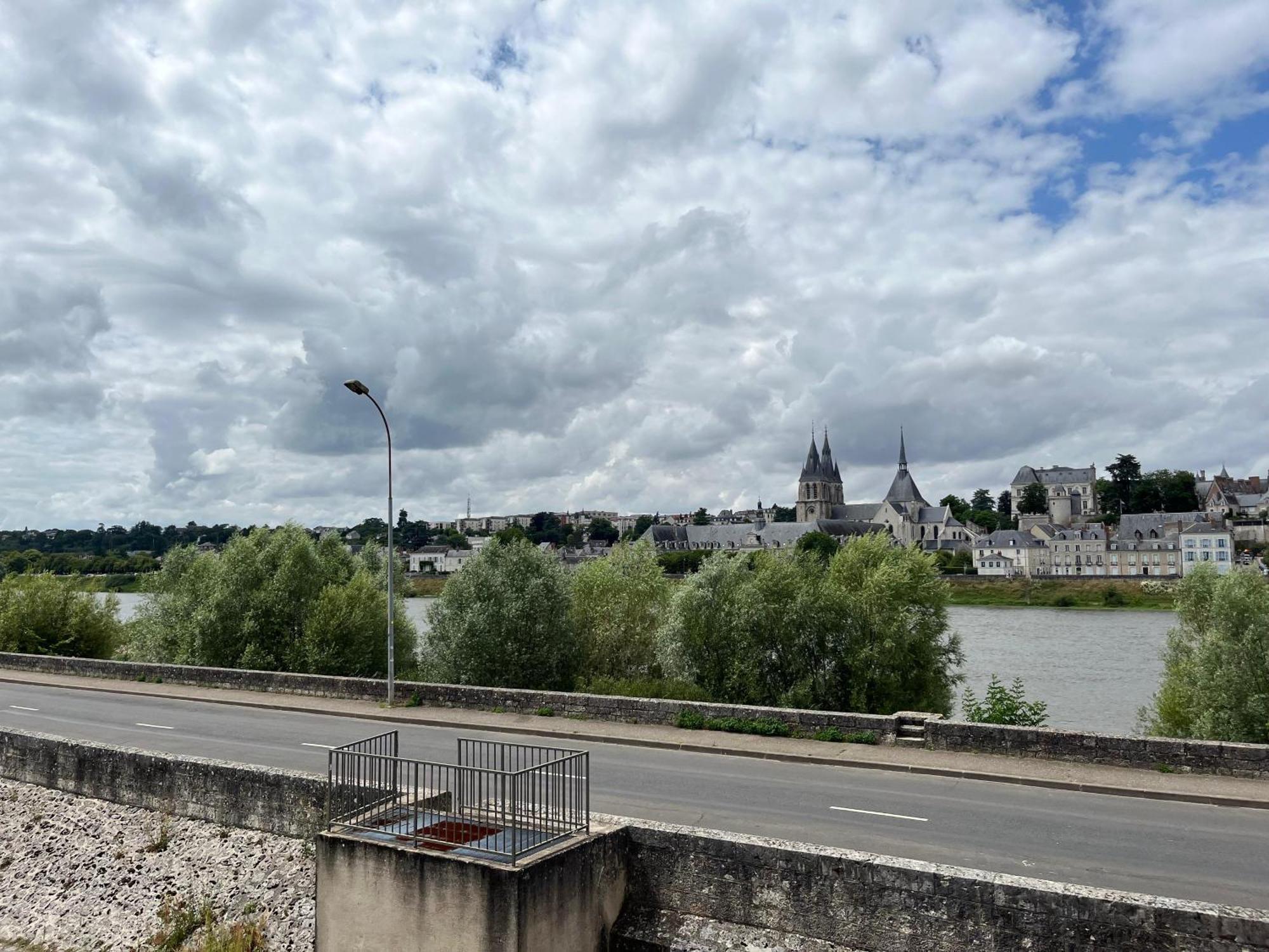 Ferienwohnung Quai De La Loire Blois Exterior foto